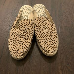 DV cheetah slide espadrilles, size 10